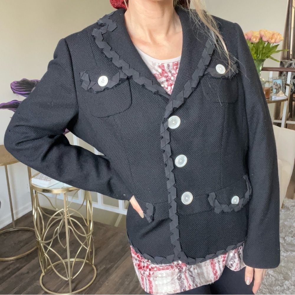 Rena Lange Vtg Mid Length Black Ruffle Trim Accent Buttons V Neck Jacket Coat M